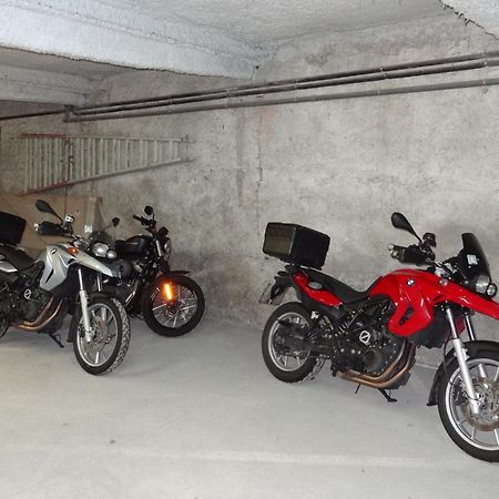 Cit'Hotel De La Marne Tarbes Bagian luar foto