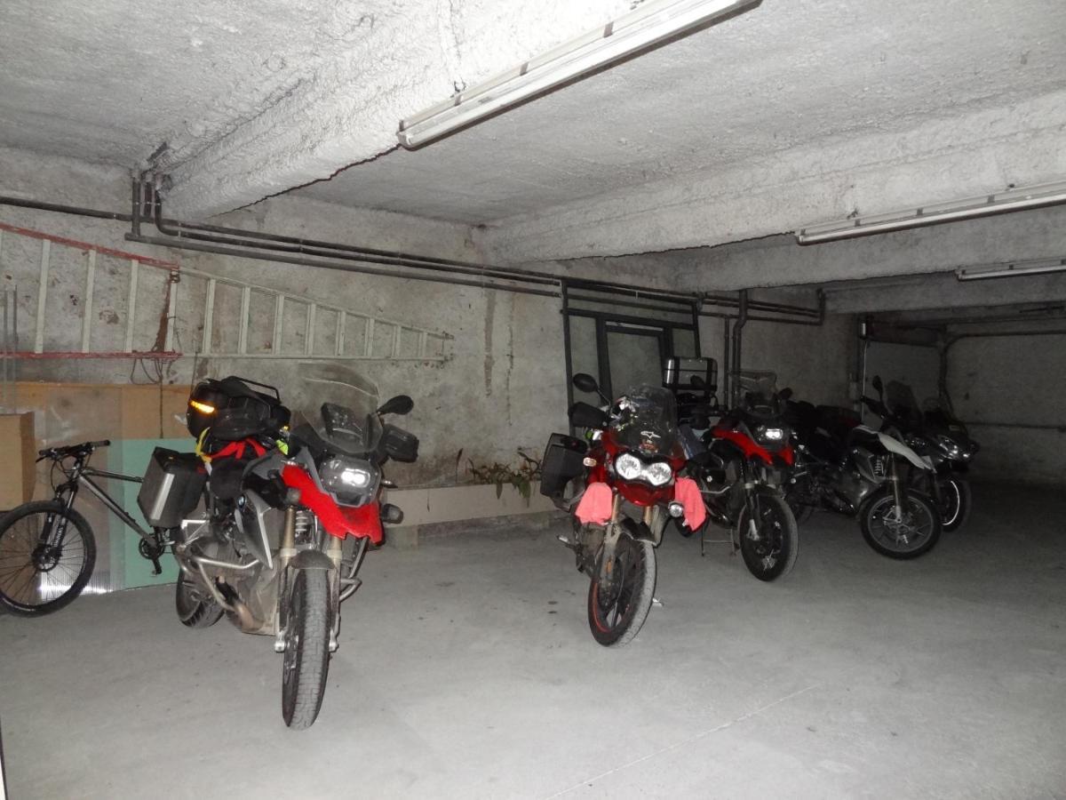 Cit'Hotel De La Marne Tarbes Bagian luar foto