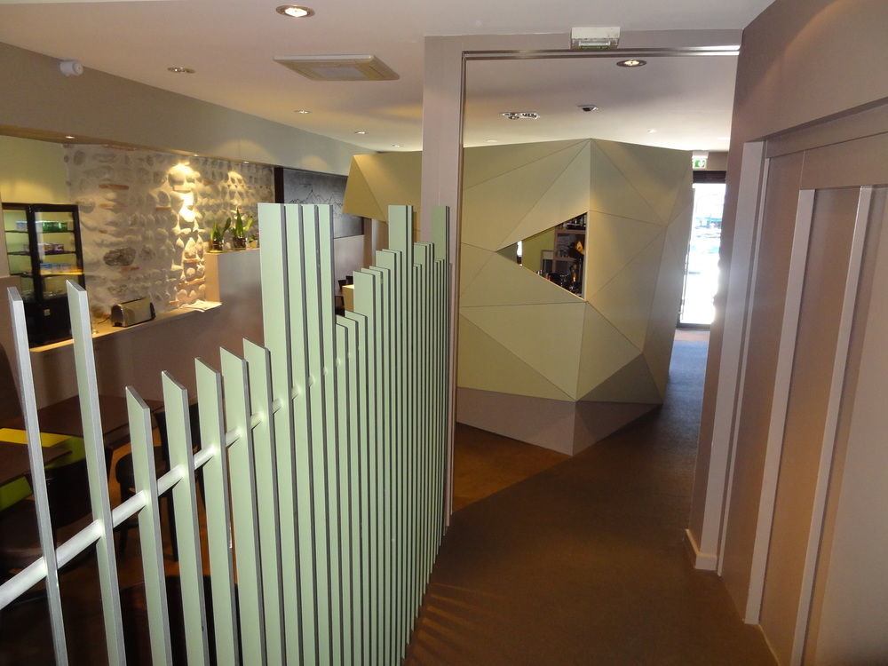 Cit'Hotel De La Marne Tarbes Bagian luar foto