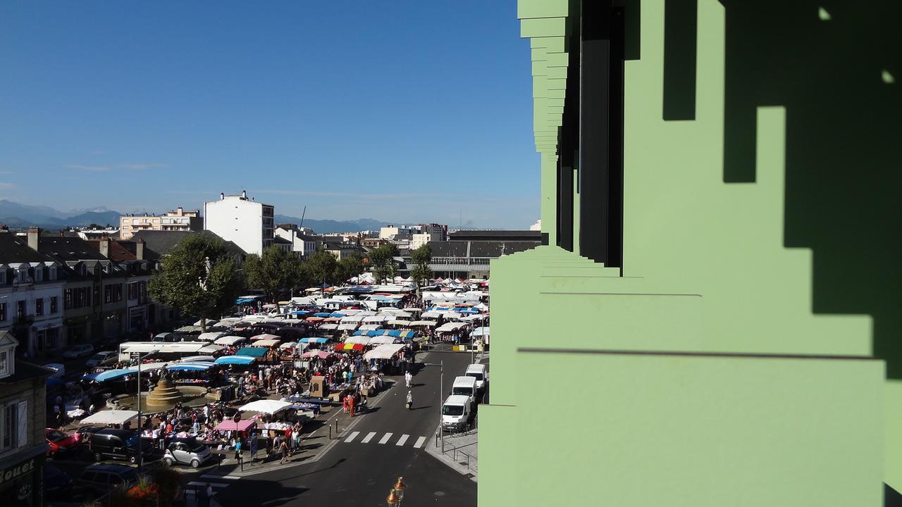Cit'Hotel De La Marne Tarbes Bagian luar foto