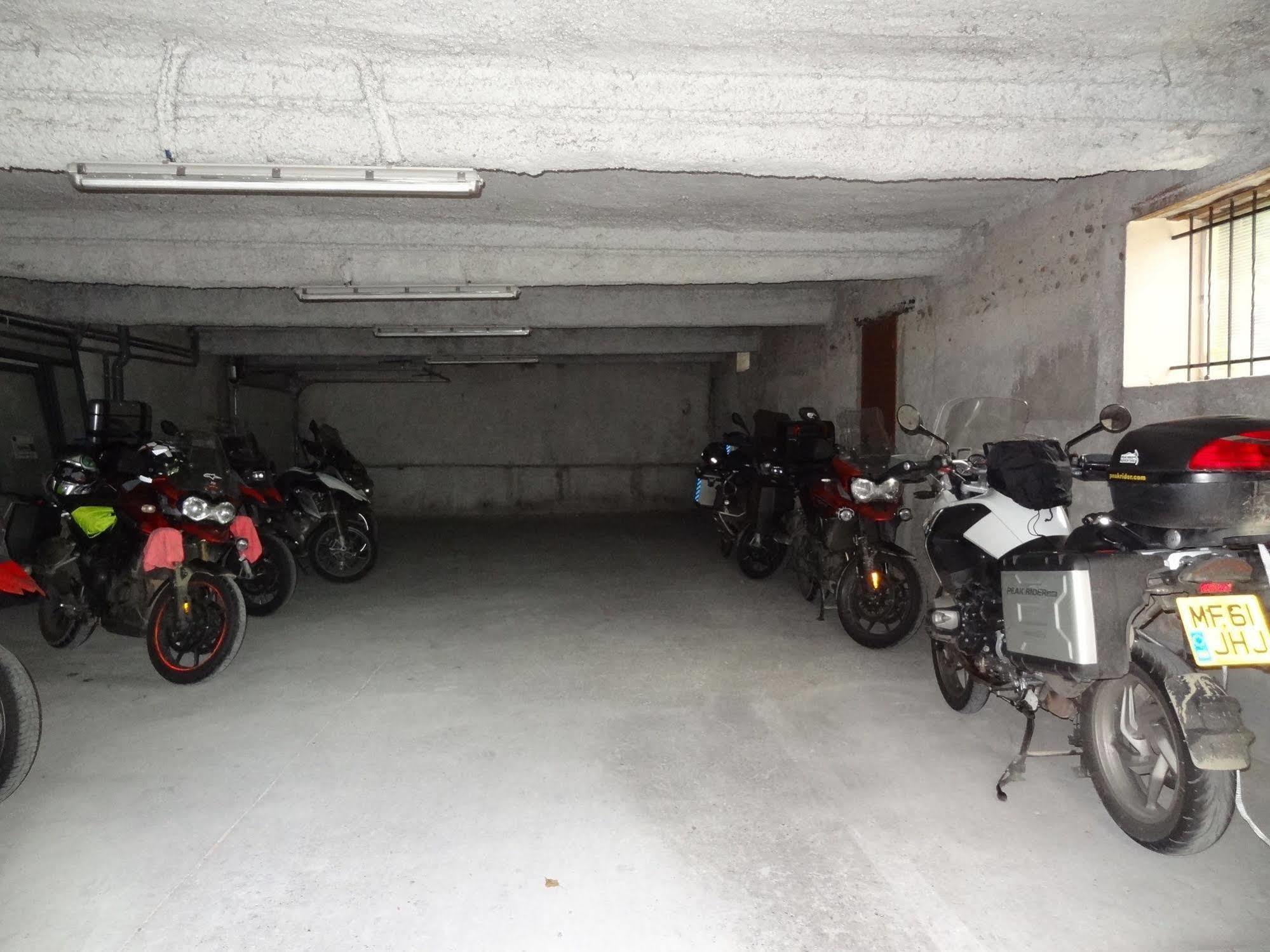 Cit'Hotel De La Marne Tarbes Bagian luar foto